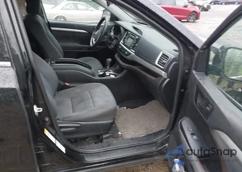 2019 Toyota Highlander Le from USA, damaged, VIN 5TDBZRFH3KS724426